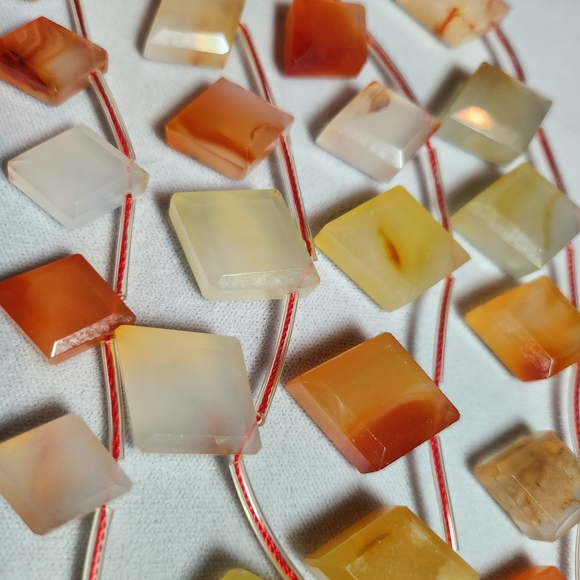 Carnelian Faceted Diamond Beads - Picture 4 of 14